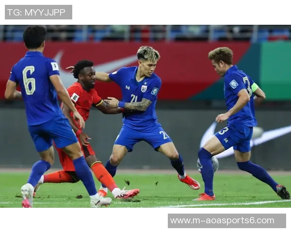 足球对抗中的战术博弈与心理较量探讨